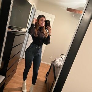 Meet your Posher, Celeste